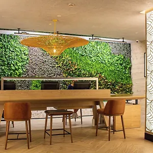 Отель Ibis World Trade Centre Дубай