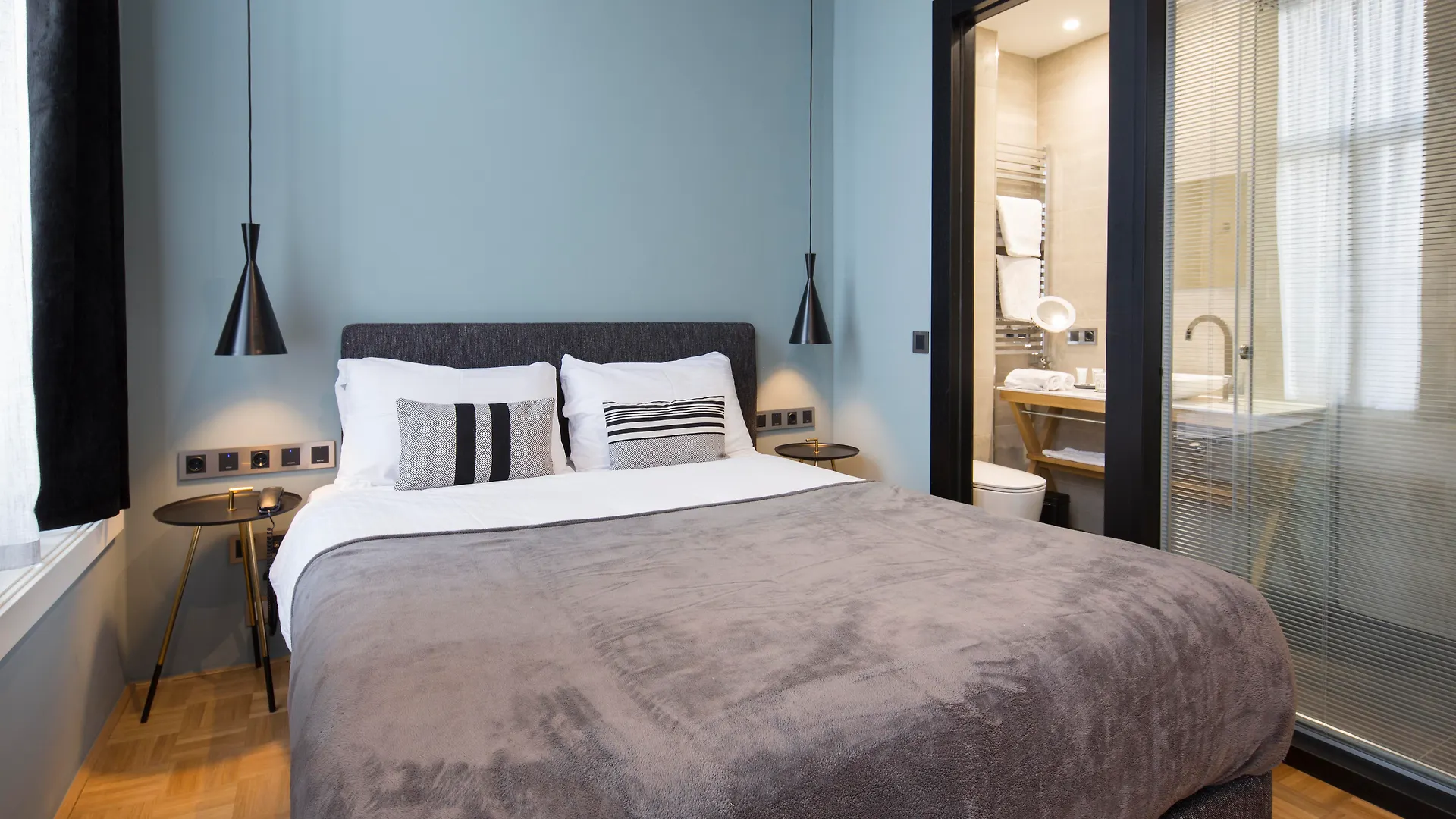 ****  Quentin Zoo Hotel Amsterdam Holandia